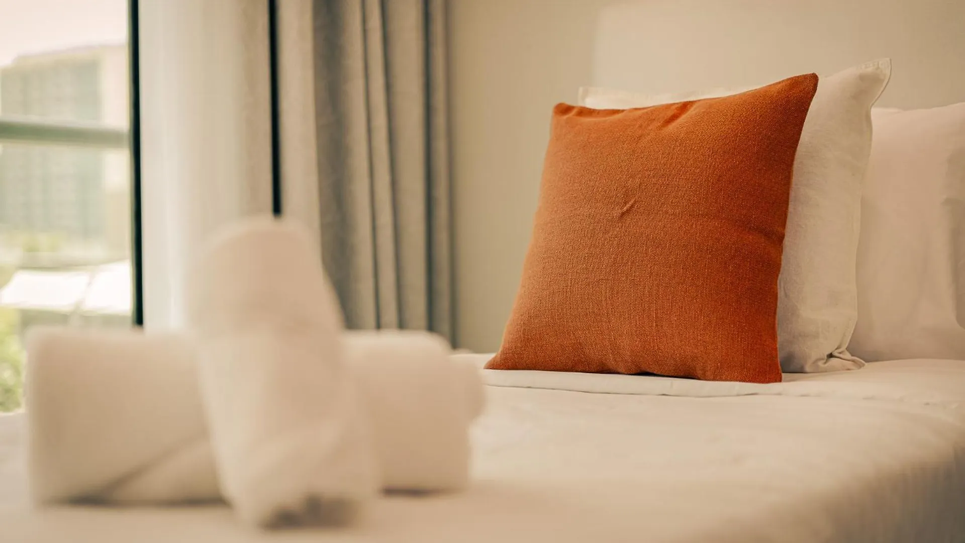 Voyage Two Bedroom Haven In Raha 아부다비