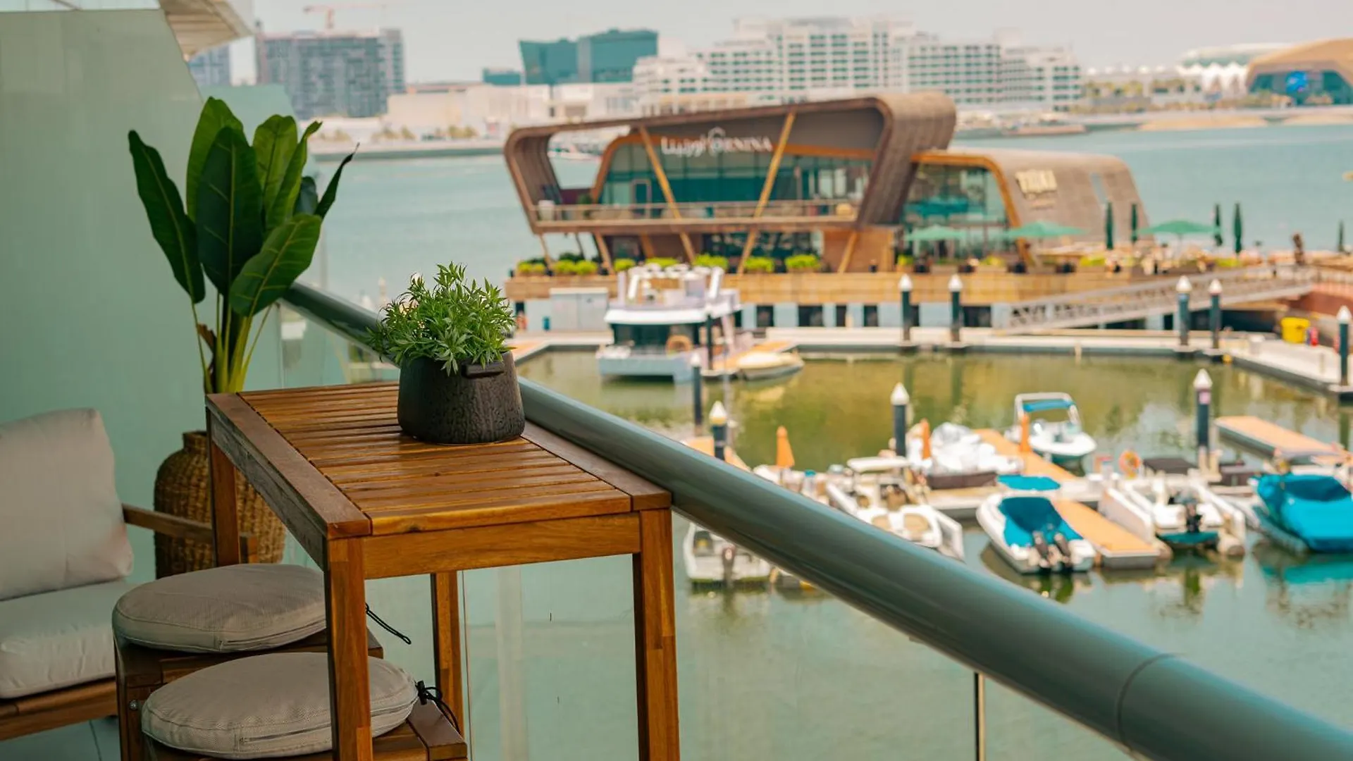 Voyage Two Bedroom Haven In Raha 아부다비 아파트