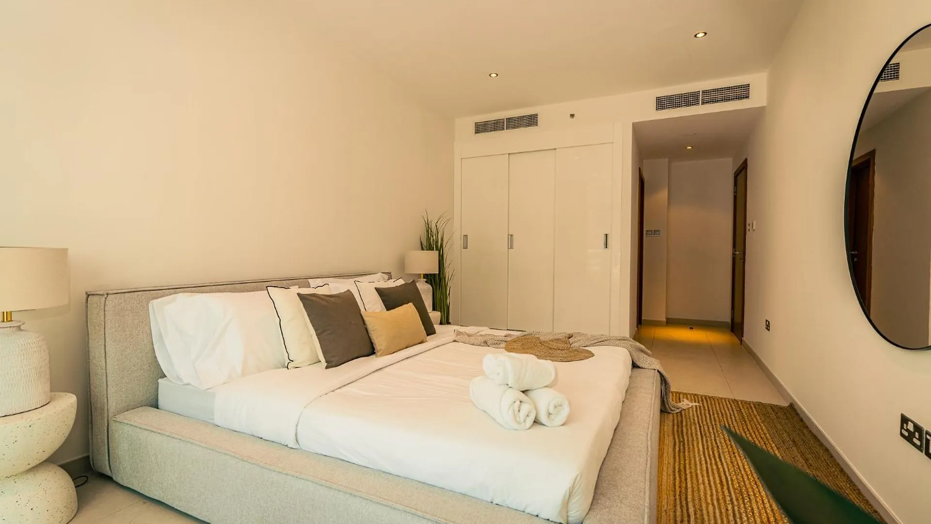 Voyage Two Bedroom Haven In Raha Abu Dabi Apartamento